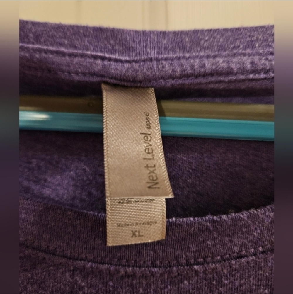 SALE!! Women's Graphic Tee - Picture 4 of 4